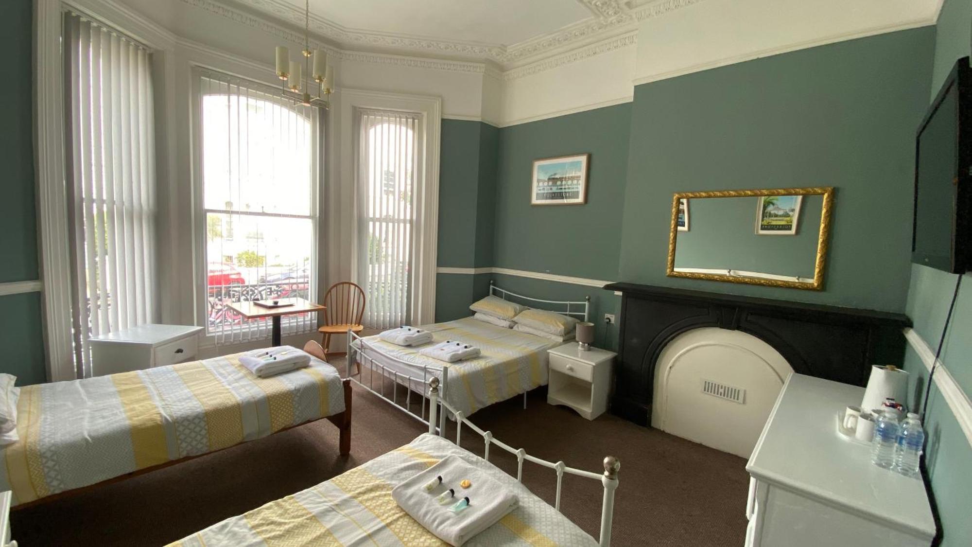 Westward Ho Hotel Folkestone Kültér fotó