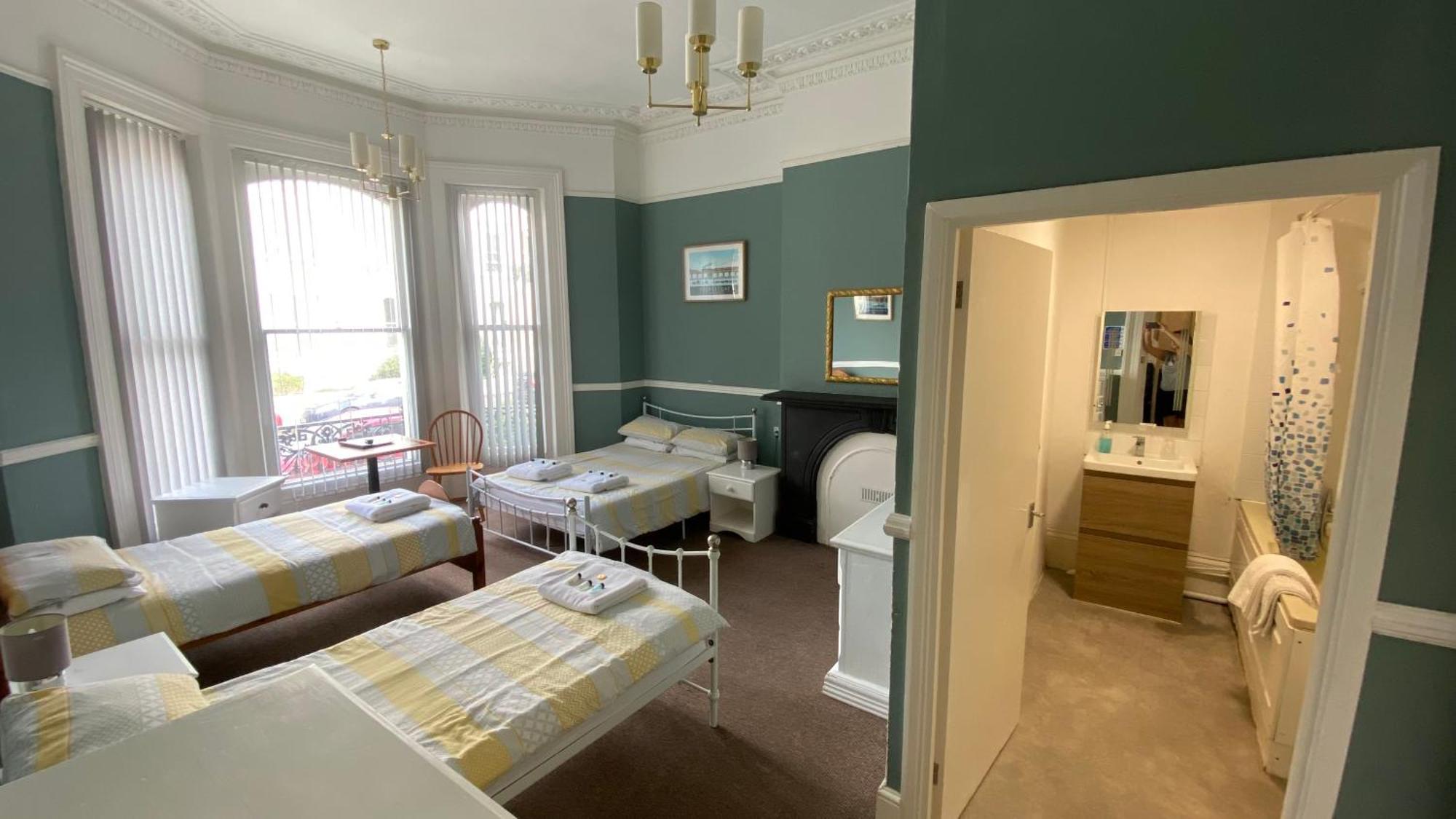 Westward Ho Hotel Folkestone Kültér fotó